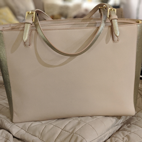 Tory Burch Large Emerson Tote - Picture 7 of 8